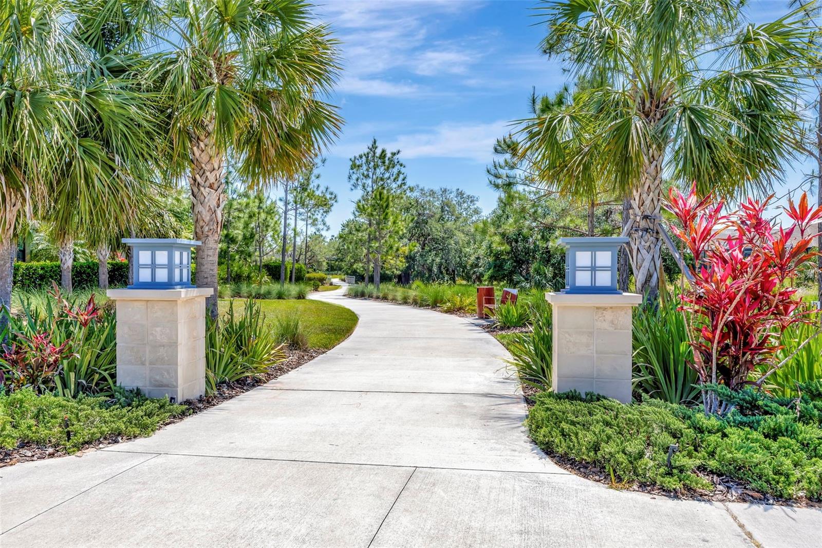 Image 44 of 53 For 8033 Grande Shores Drive