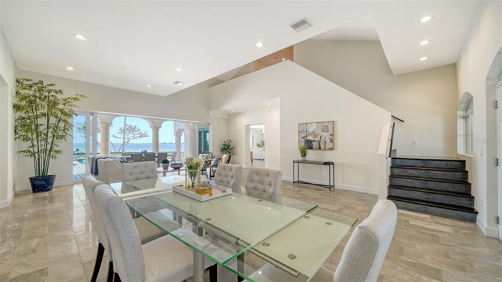 Image 11 of 47 For 404 Shore Drive