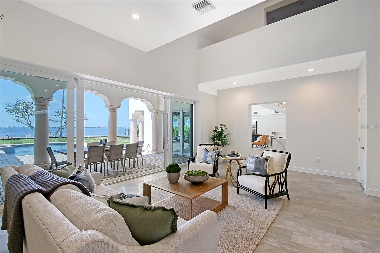 Image 4 of 47 For 404 Shore Drive