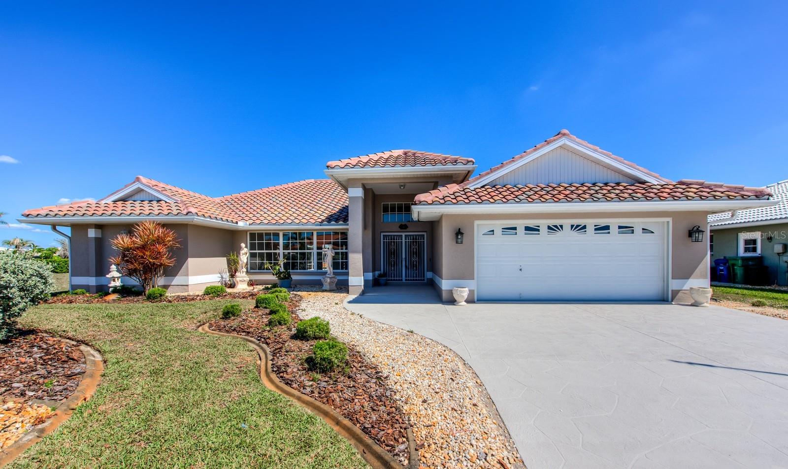 Details for 12 Brentwood Lane, ENGLEWOOD, FL 34223