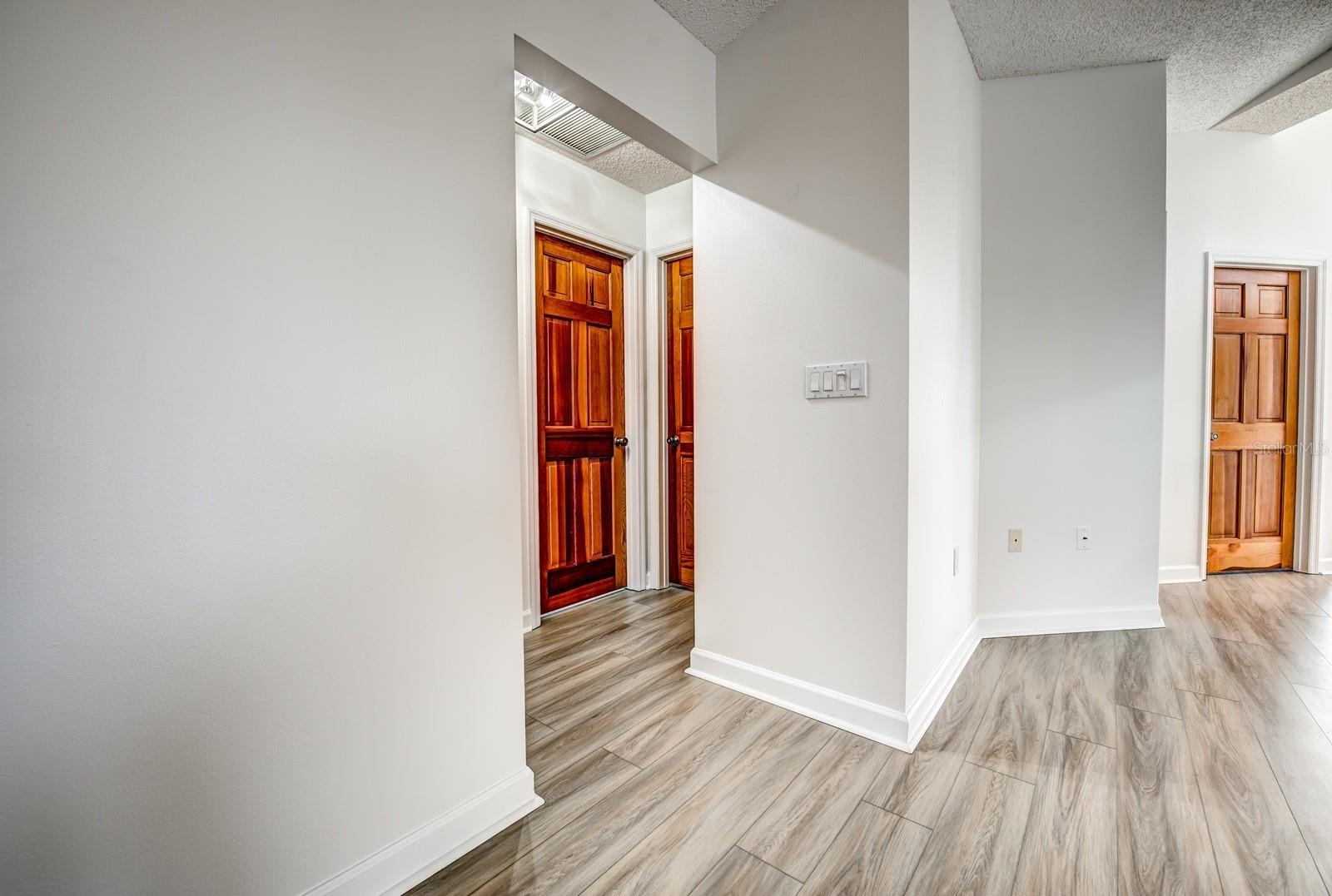 Image 23 of 36 For 12 Brentwood Lane