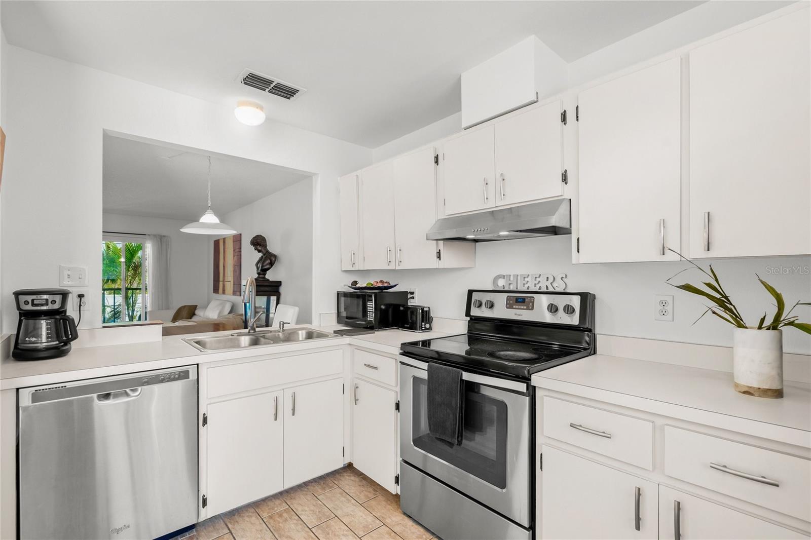 Image 10 of 45 For 4909 Gulf Drive 1b