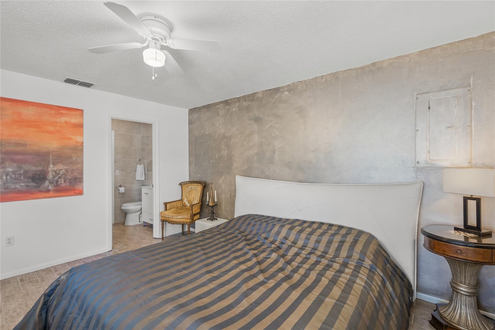 Image 15 of 45 For 4909 Gulf Drive 1b