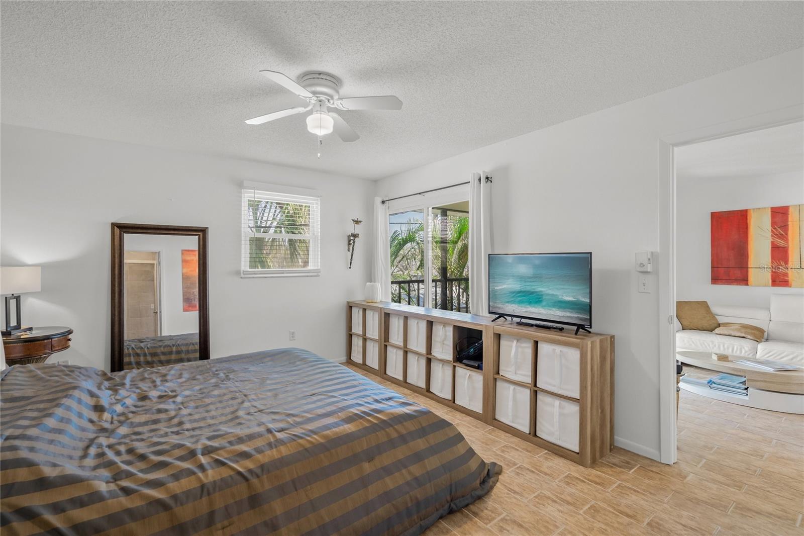 Image 16 of 45 For 4909 Gulf Drive 1b