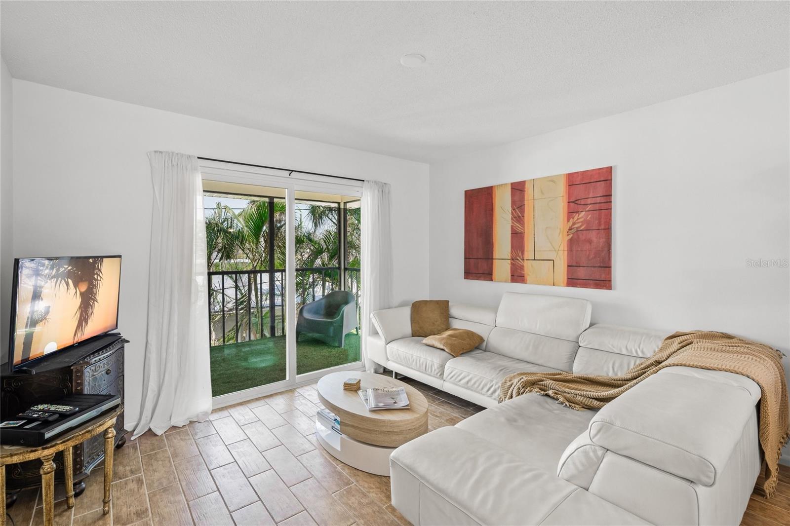 Image 6 of 45 For 4909 Gulf Drive 1b