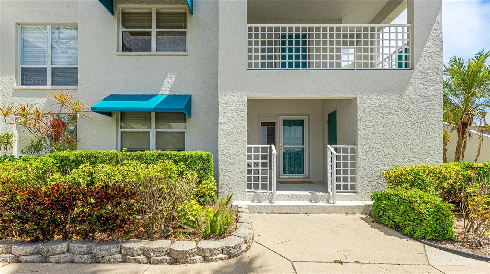 Image 16 of 52 For 304 108th Street W