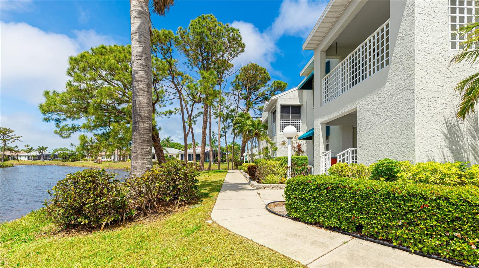 Image 17 of 52 For 304 108th Street W
