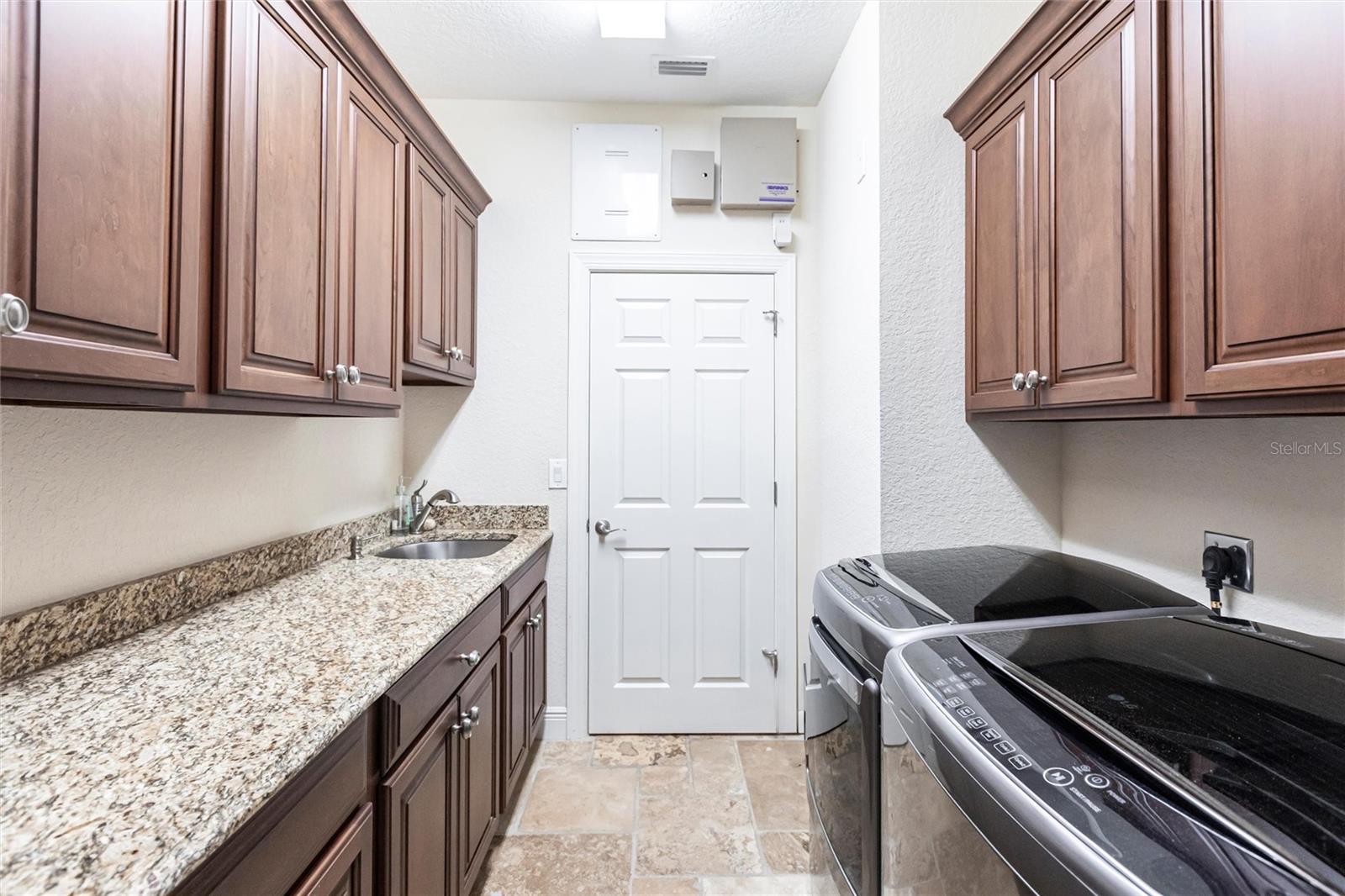Image 26 of 38 For 5391 90th Avenue Circle E