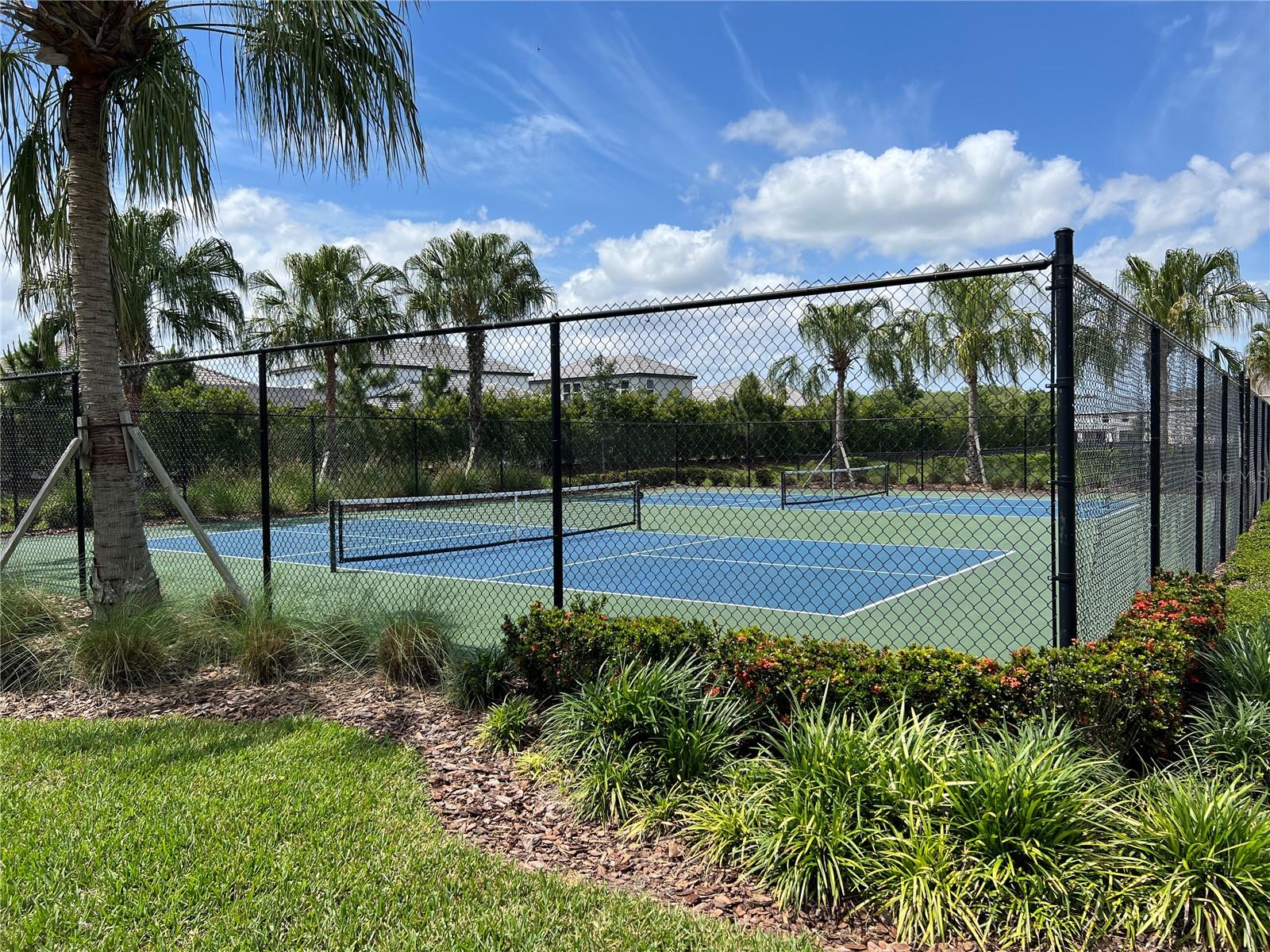 Image 13 of 15 For 11634 Woodleaf Drive