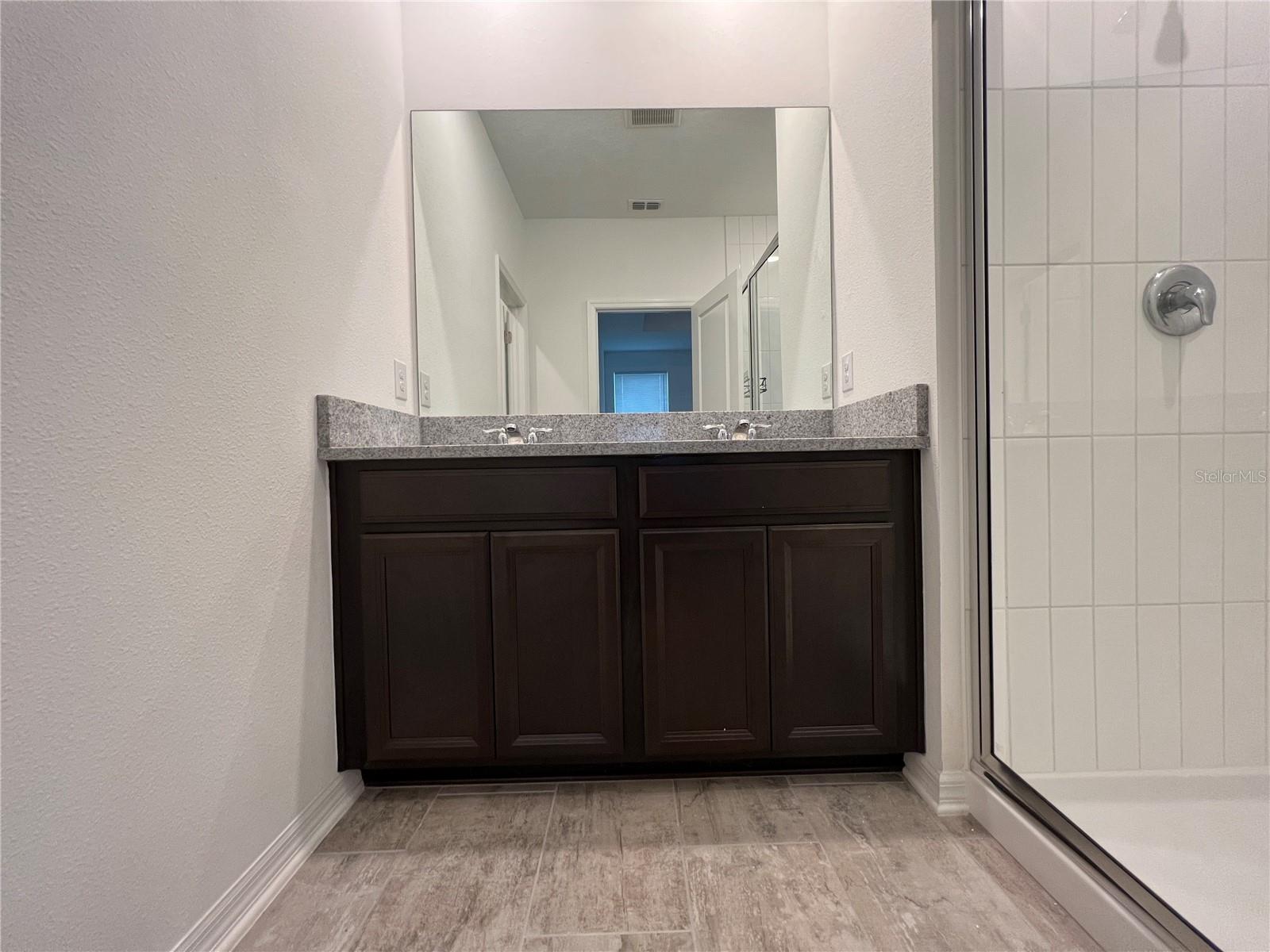Image 7 of 15 For 11634 Woodleaf Drive