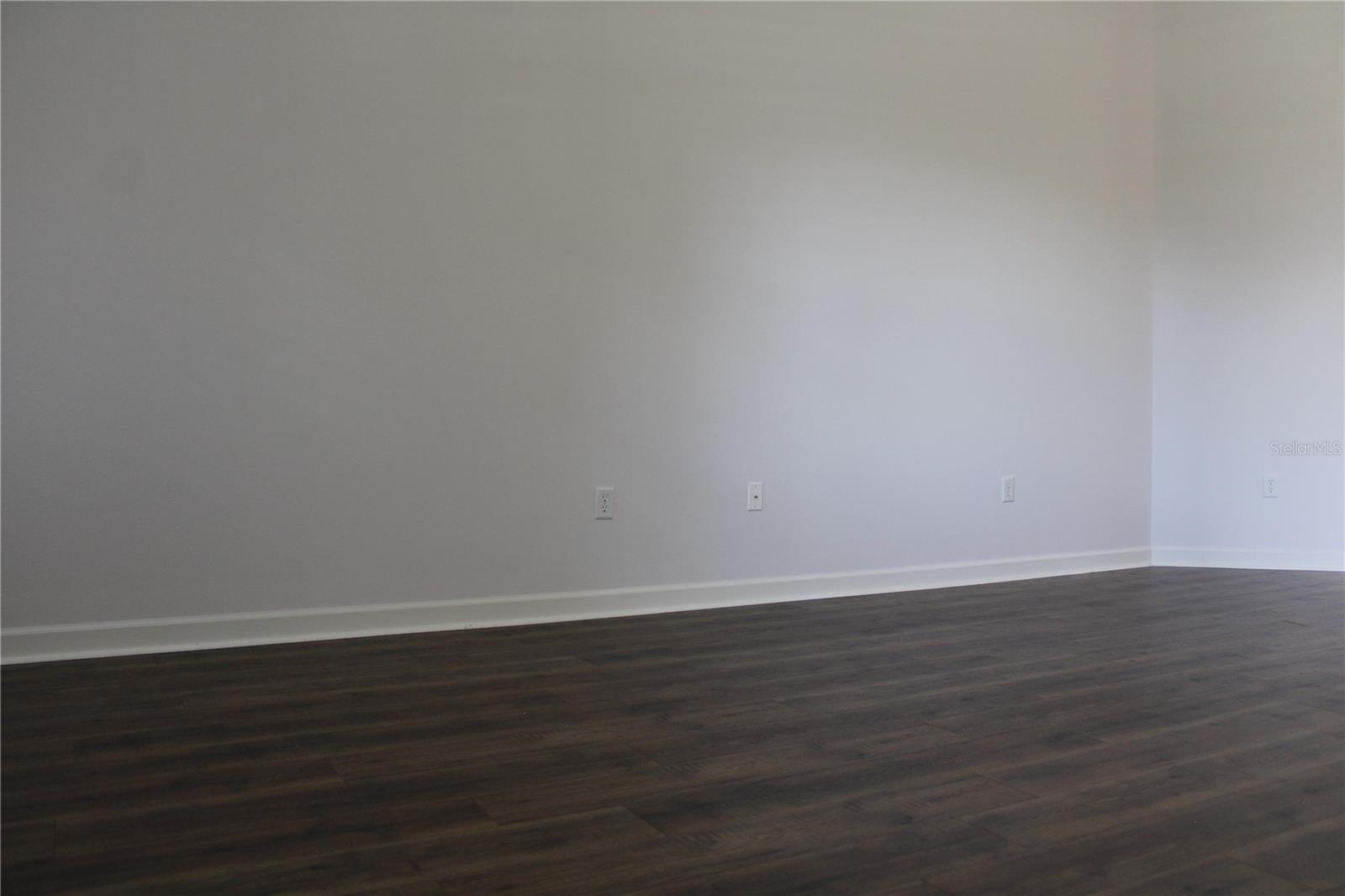 Image 10 of 33 For 9122 64th Court E