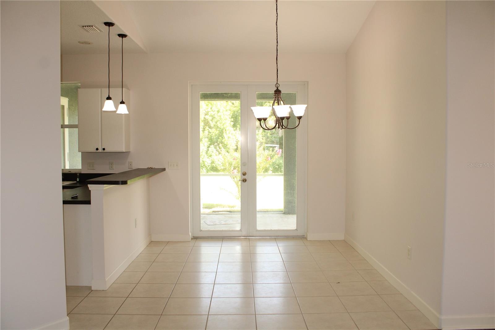Image 7 of 33 For 9122 64th Court E