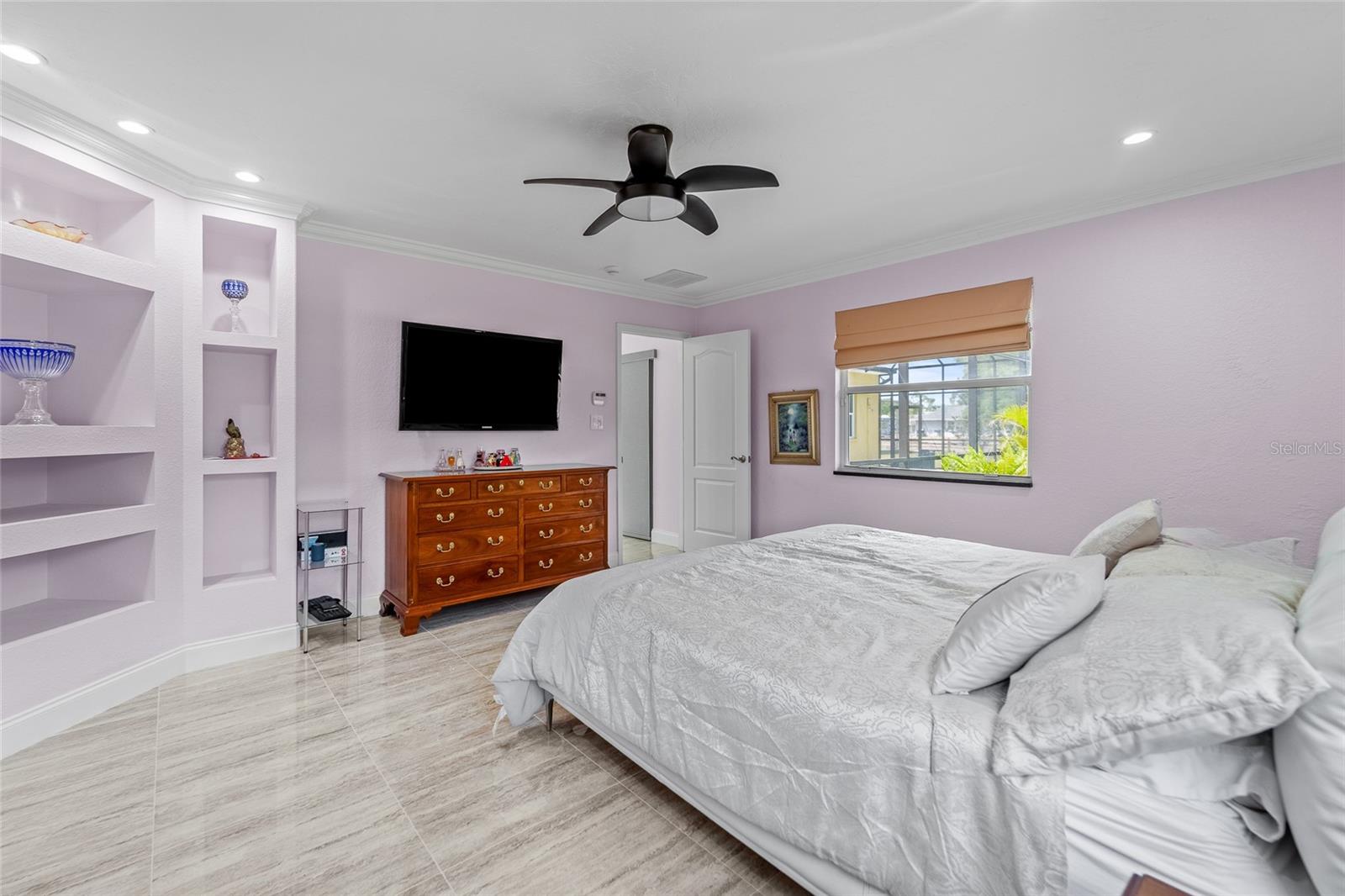 Image 16 of 46 For 6217 Goldfinch Street