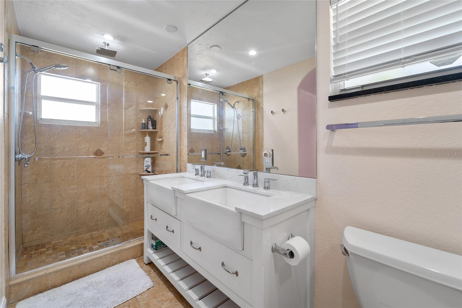 Image 17 of 46 For 6217 Goldfinch Street