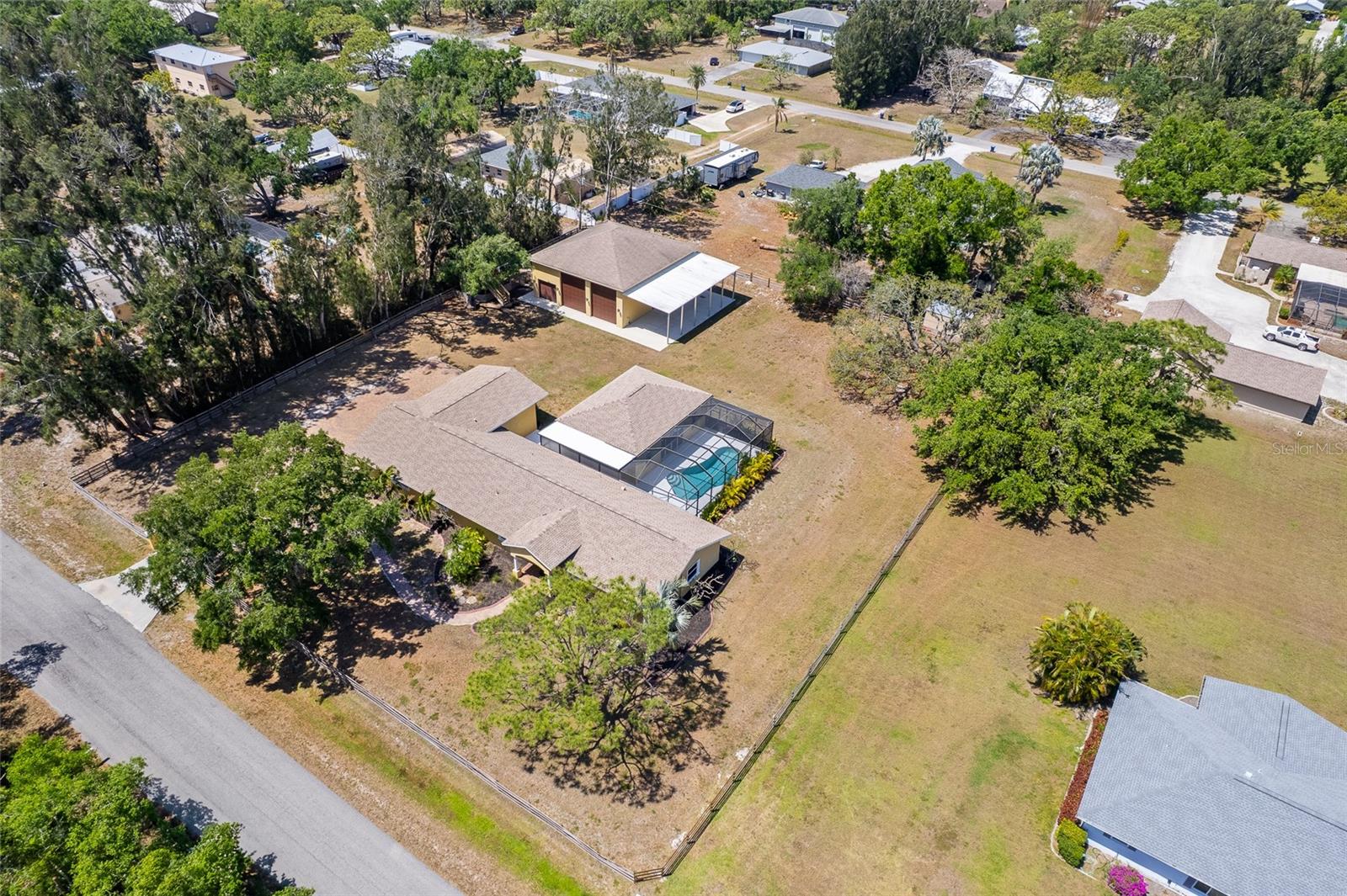 Image 3 of 46 For 6217 Goldfinch Street