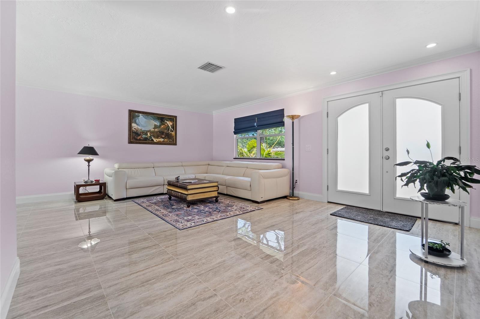 Image 7 of 46 For 6217 Goldfinch Street