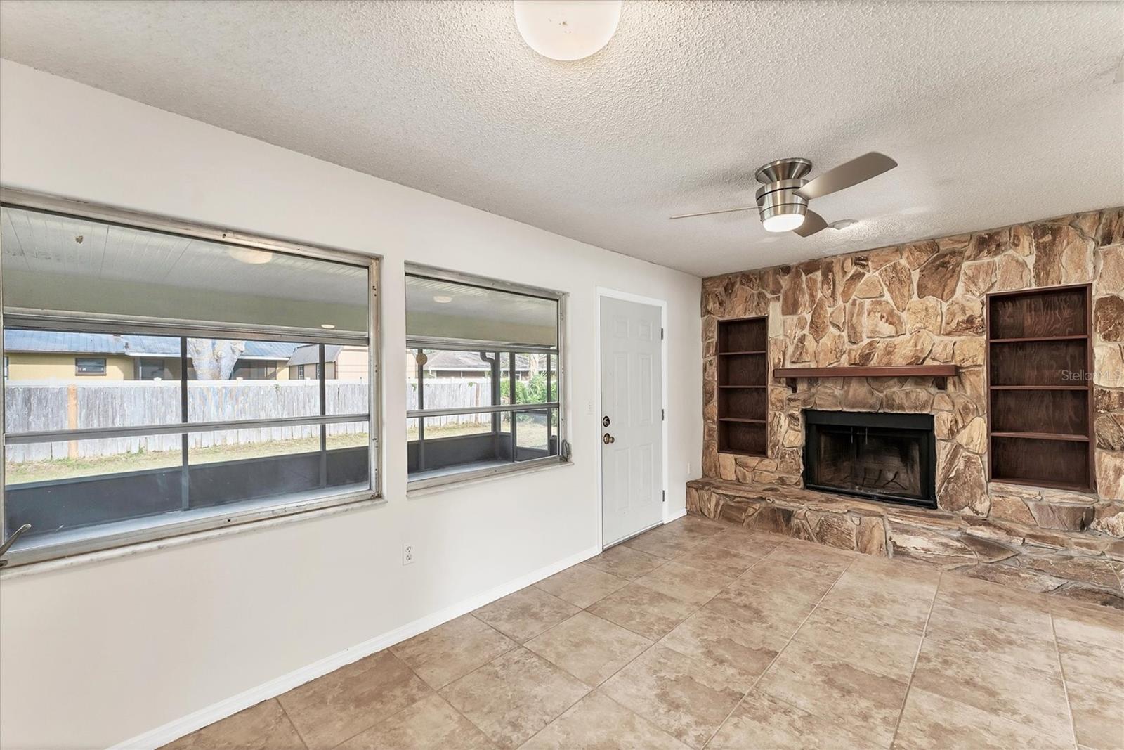 Image 10 of 21 For 2151 Upton Avenue