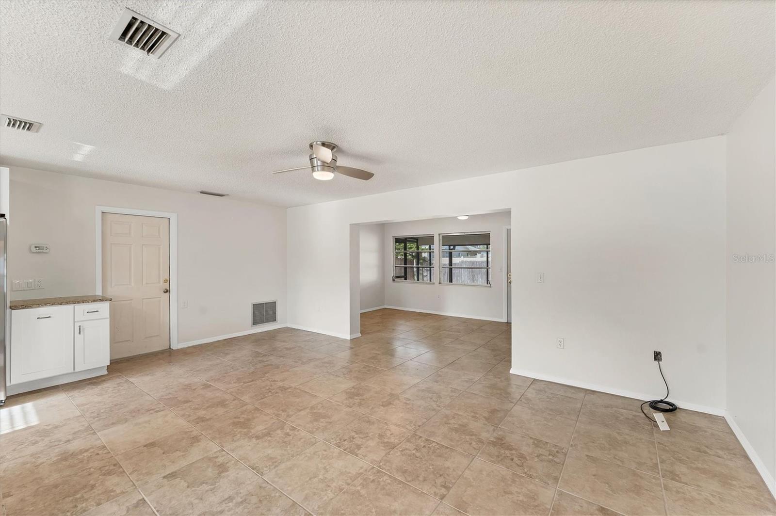 Image 7 of 21 For 2151 Upton Avenue