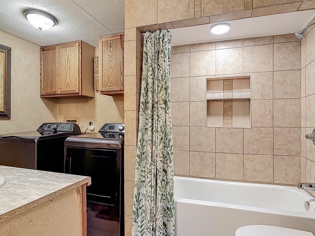Image 16 of 24 For 4713 Clove Avenue
