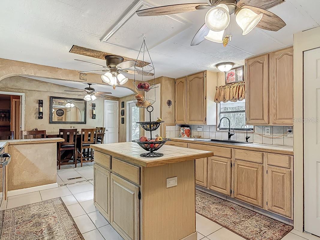 Image 6 of 24 For 4713 Clove Avenue