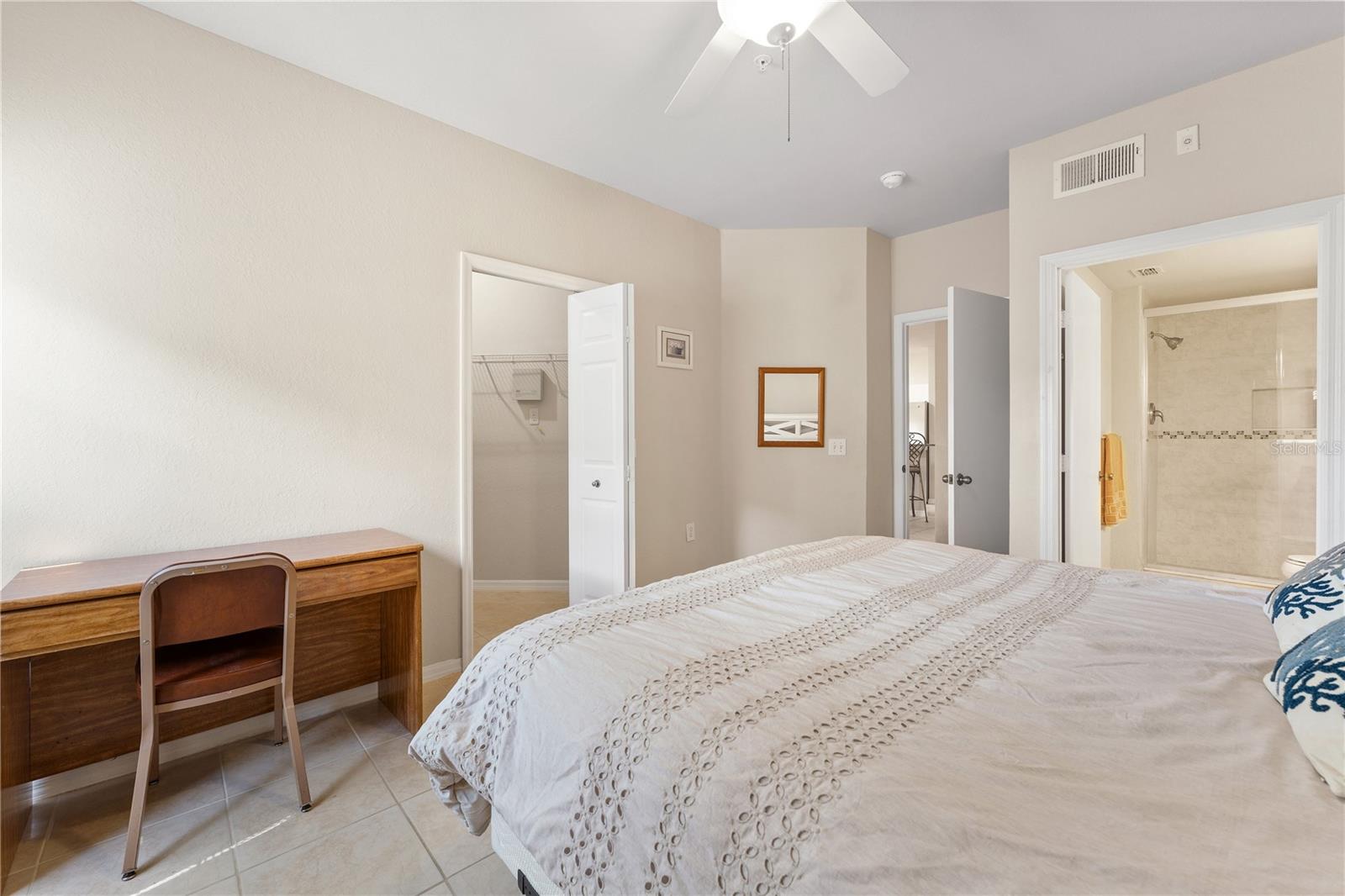 Image 9 of 55 For 5134 Northridge Road 106