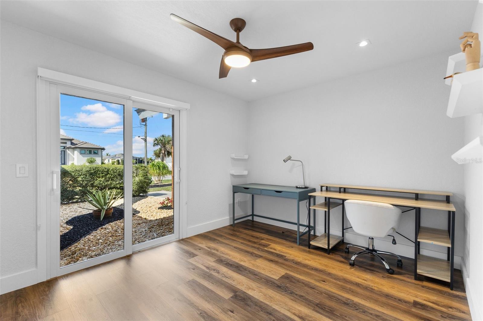 Image 17 of 45 For 4196 Eastlake Court