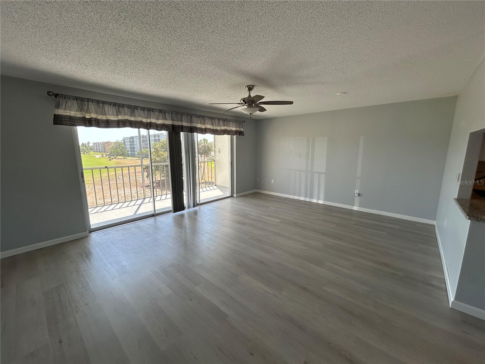 Image 4 of 16 For 4080 Ironwood Circle 306c