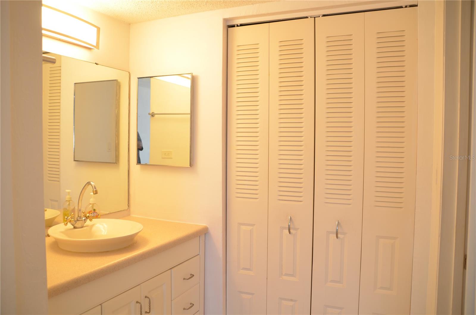 Image 12 of 20 For 2901 26th Street W 215