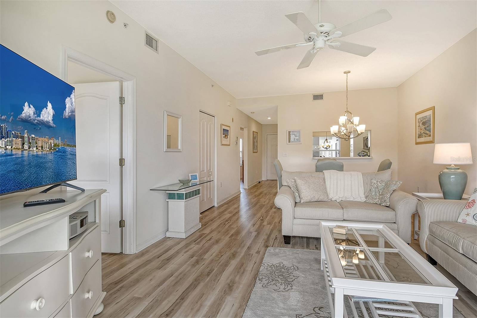 Image 10 of 52 For 9630 Club South Circle 6209