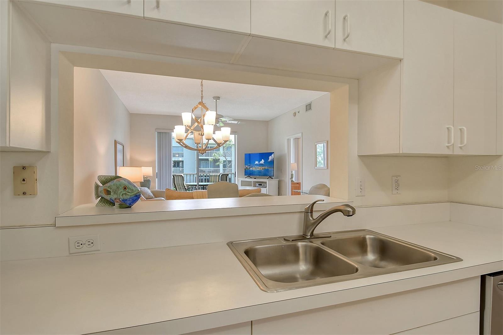 Image 18 of 52 For 9630 Club South Circle 6209