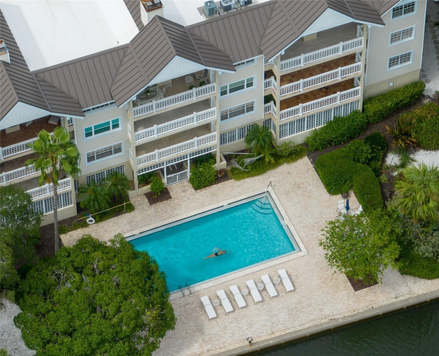 Image 4 of 40 For 1762 Bay Street 401