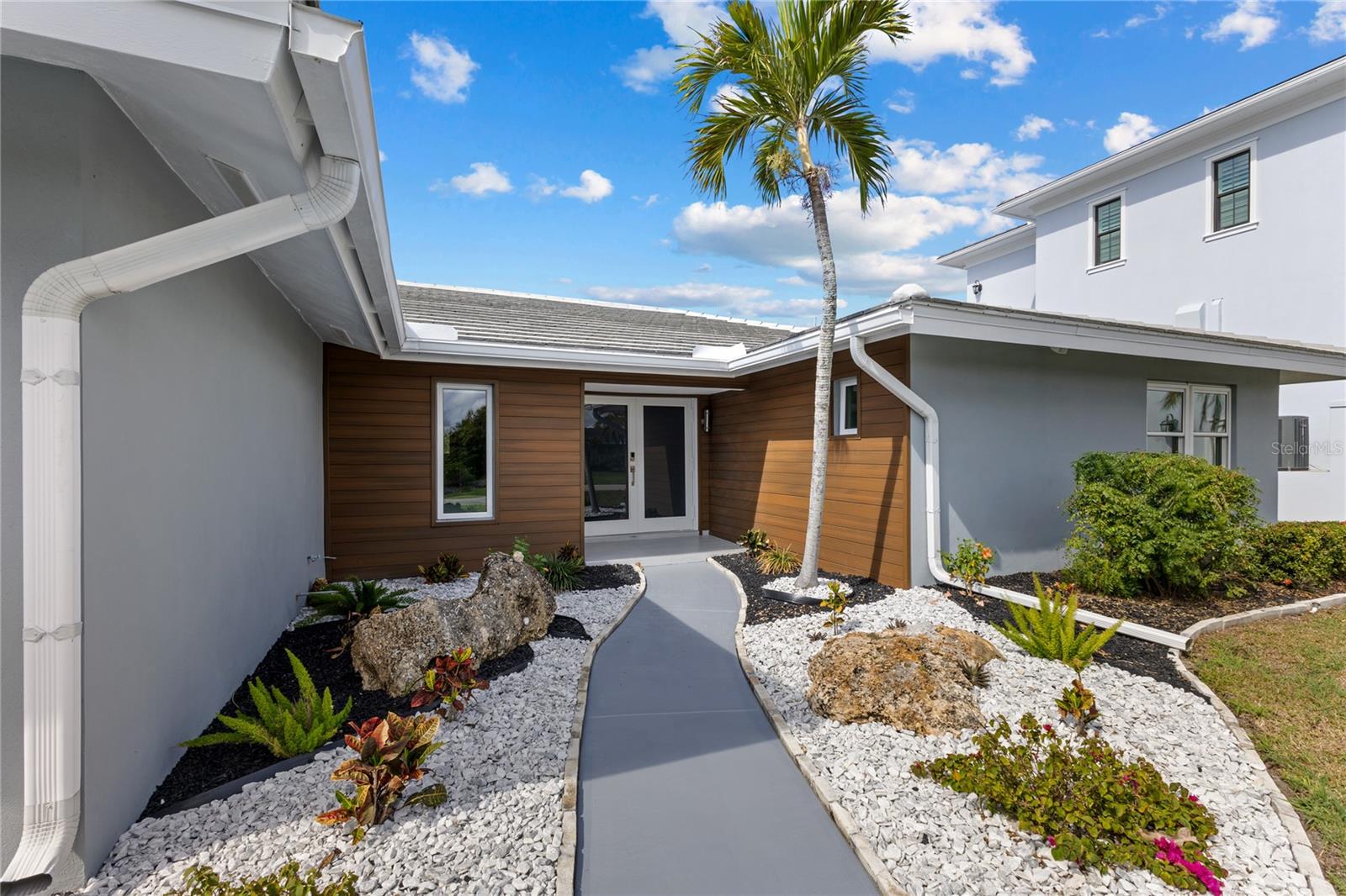 Image 7 of 41 For 23 Ocean Drive