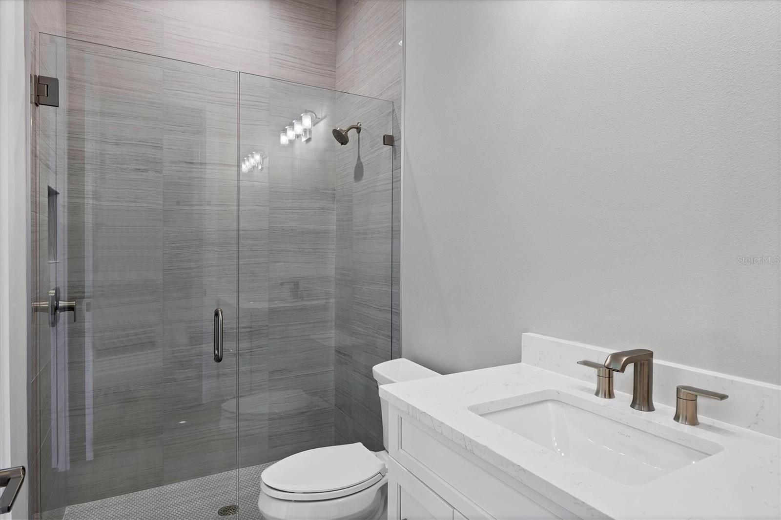 Image 33 of 78 For 1613 4th Street E
