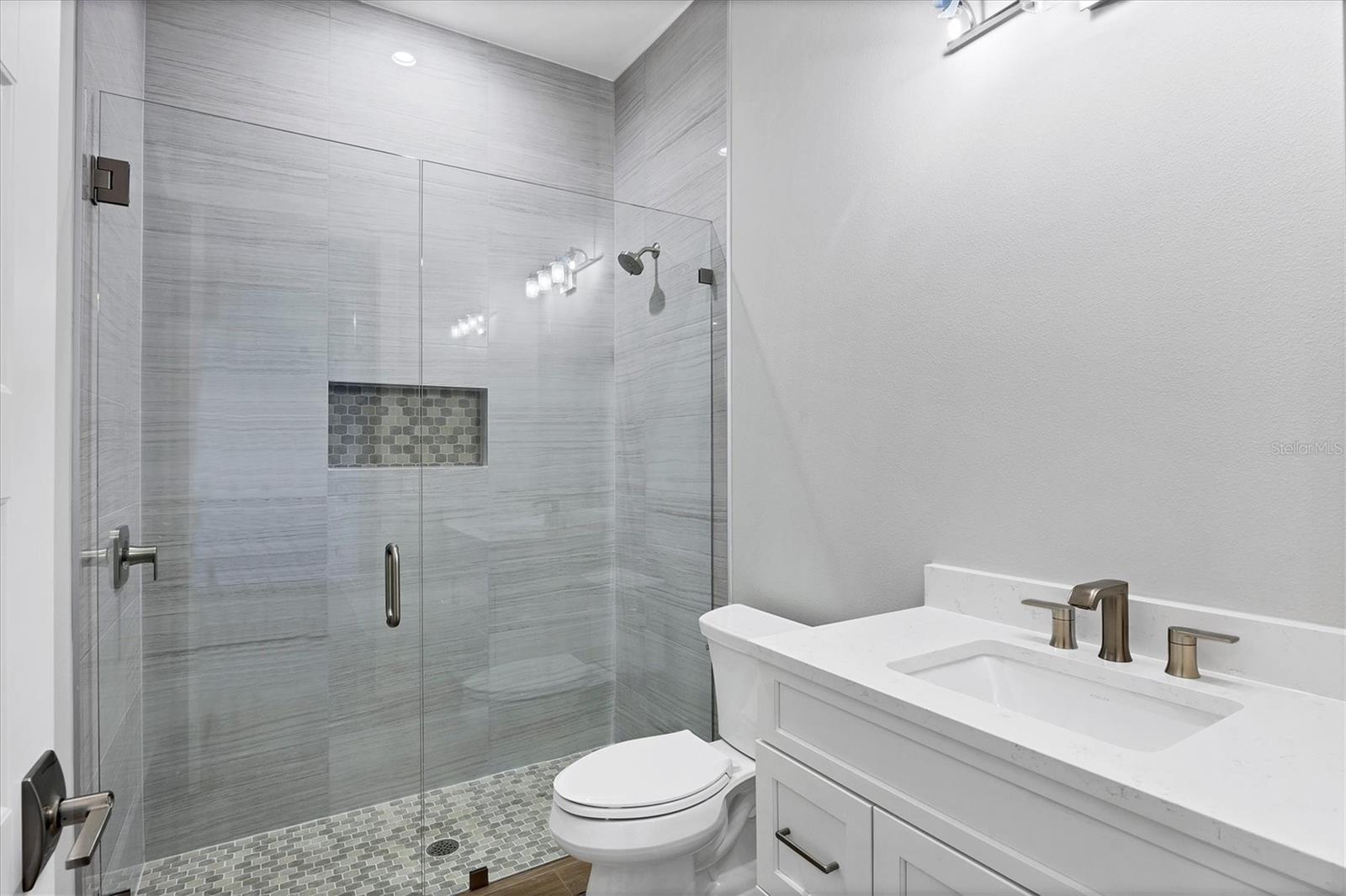 Image 35 of 78 For 1613 4th Street E