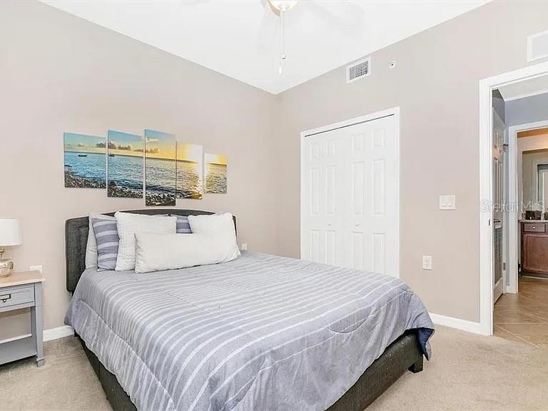 Image 15 of 76 For 17108 Vardon Terrace 105