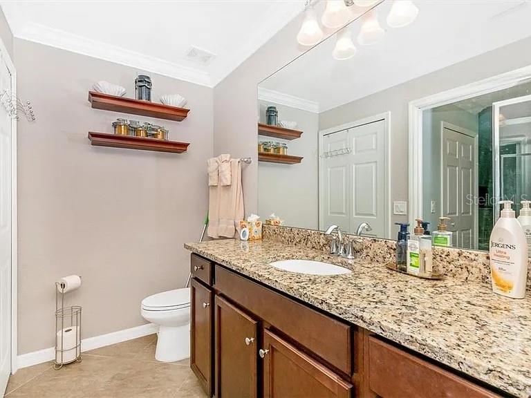 Image 17 of 76 For 17108 Vardon Terrace 105