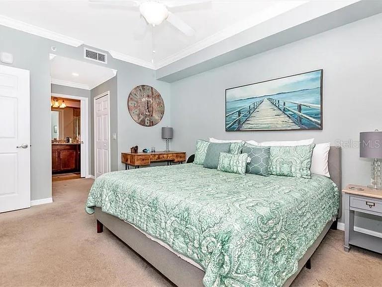 Image 21 of 76 For 17108 Vardon Terrace 105