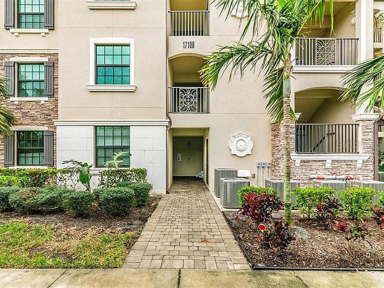 Image 3 of 76 For 17108 Vardon Terrace 105