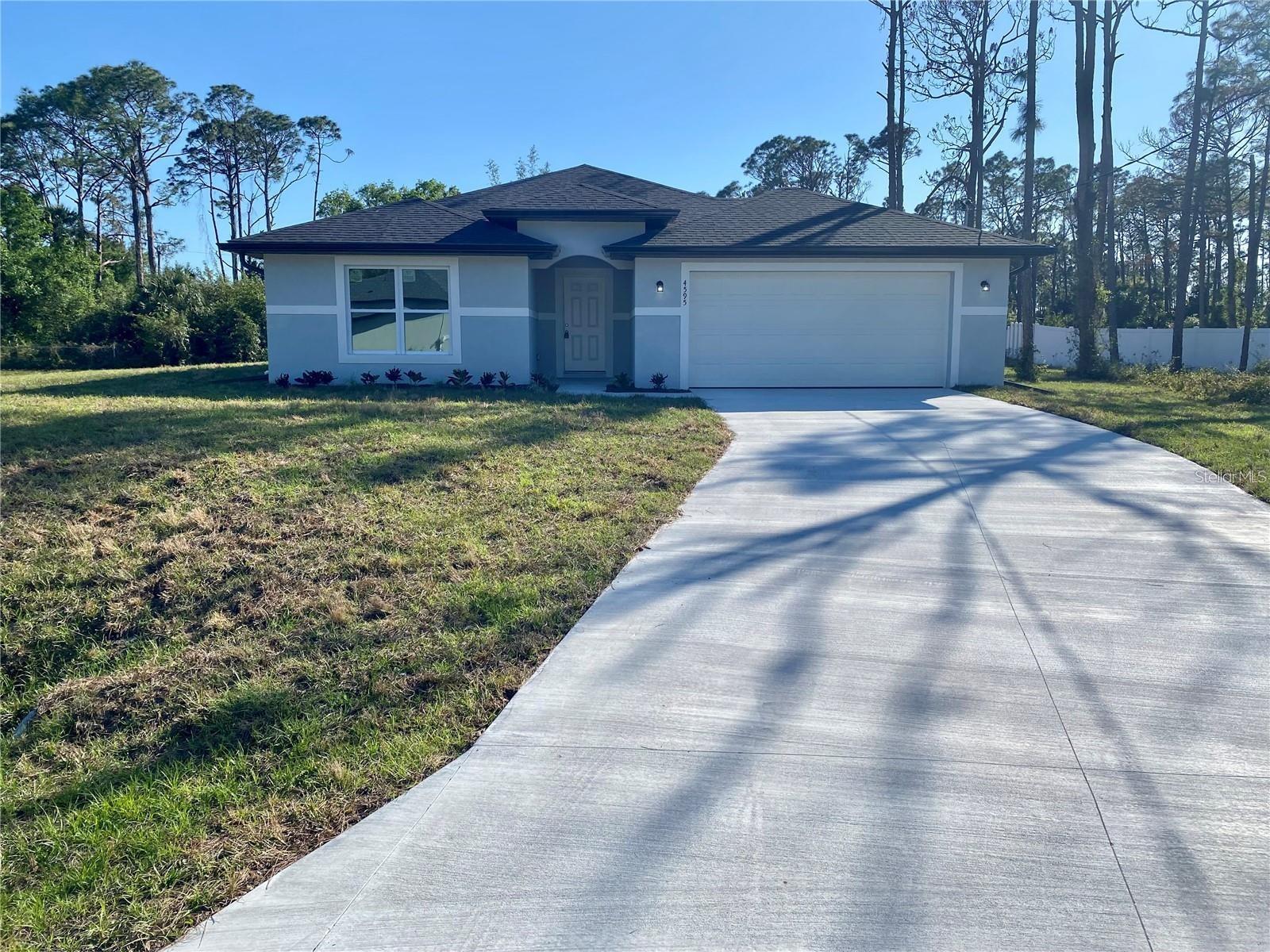 Image 2 of 18 For 4595 Horseshoe Avenue