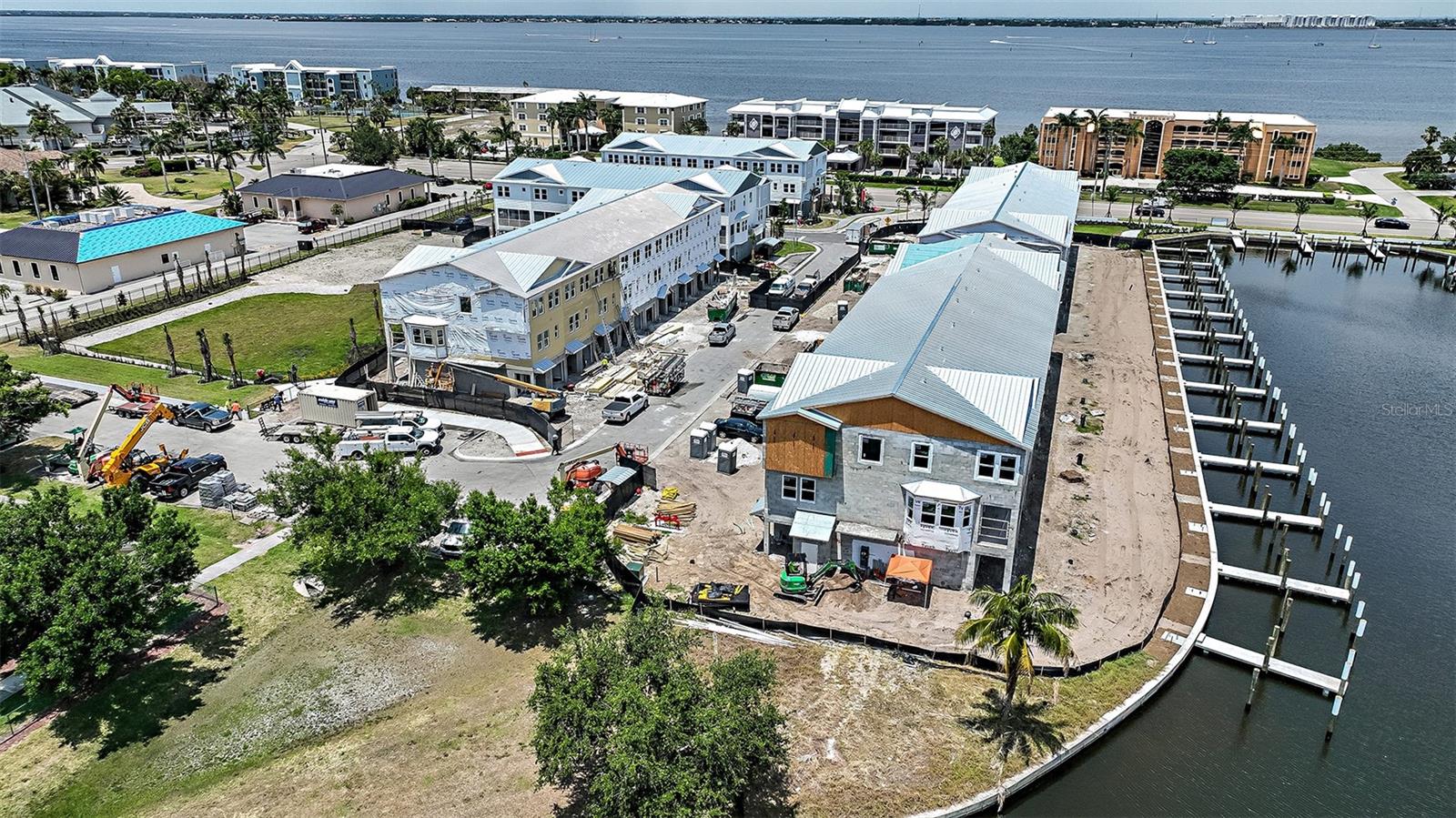 Image 34 of 39 For 1617 Sea Haven Drive 501