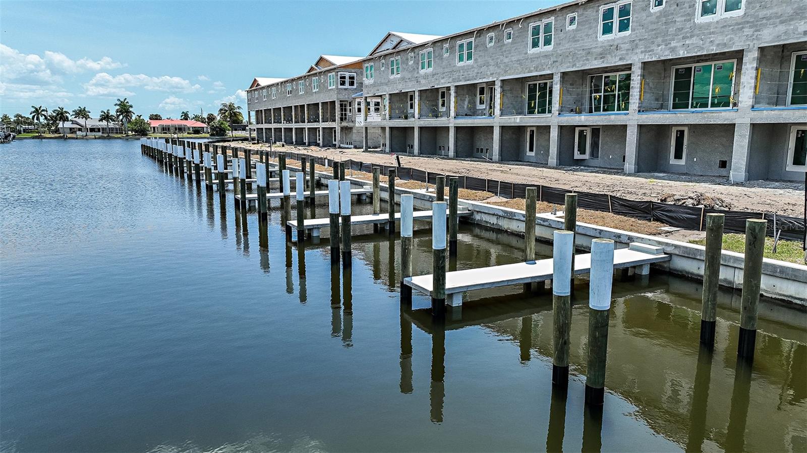 Image 37 of 39 For 1617 Sea Haven Drive 501