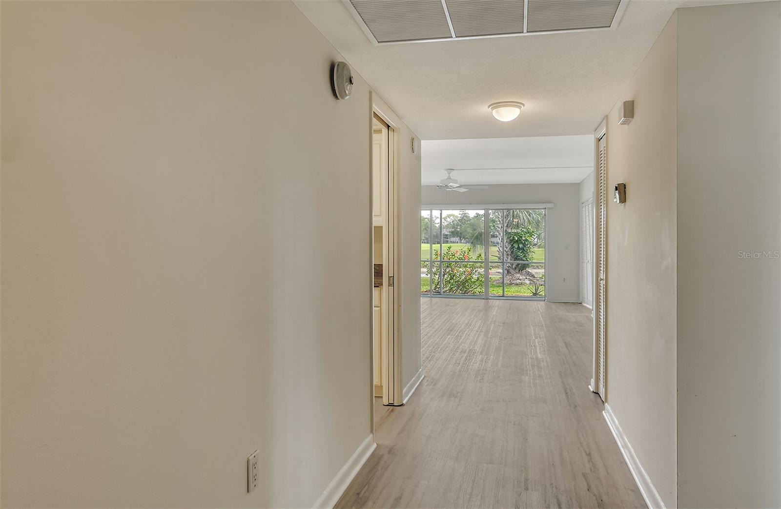 Image 5 of 63 For 7173 Country Club Drive N 141