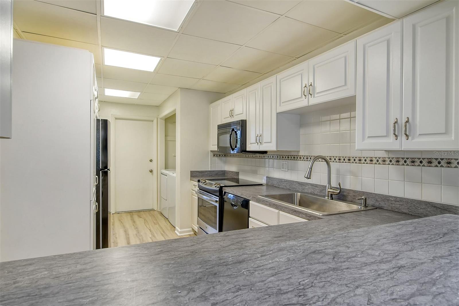 Image 9 of 63 For 7173 Country Club Drive N 141