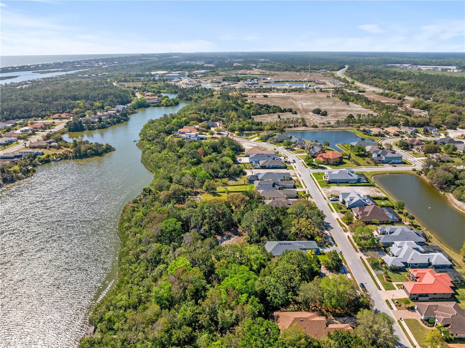 Image 7 of 7 For 18 Lakewalk Drive