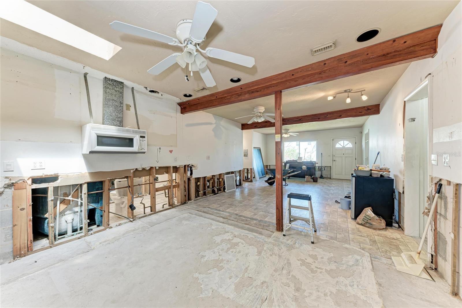 Image 15 of 49 For 216 Archer Way