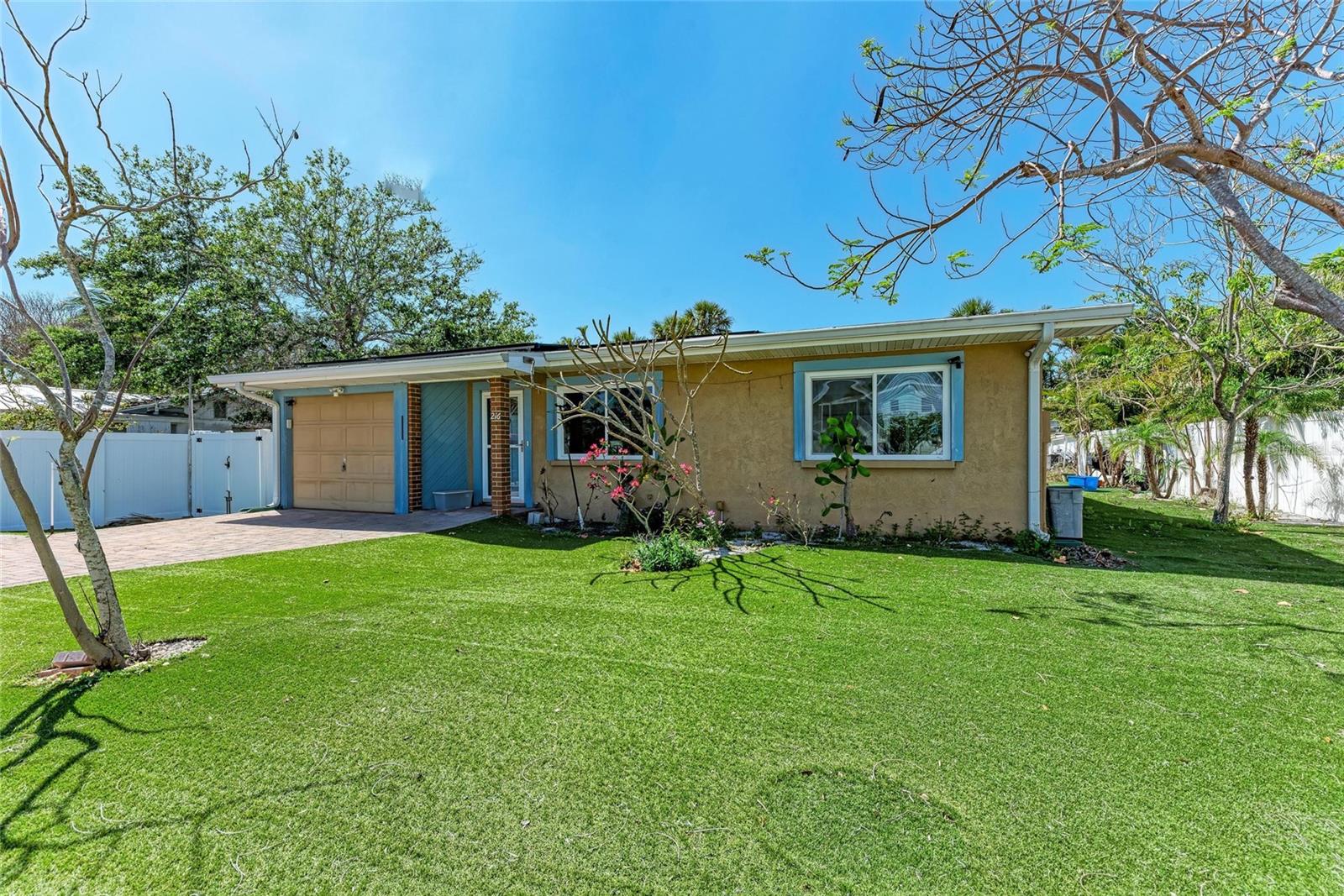 Image 5 of 49 For 216 Archer Way