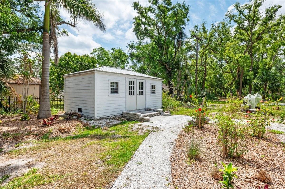 Image 39 of 87 For 2326 2nd Avenue E