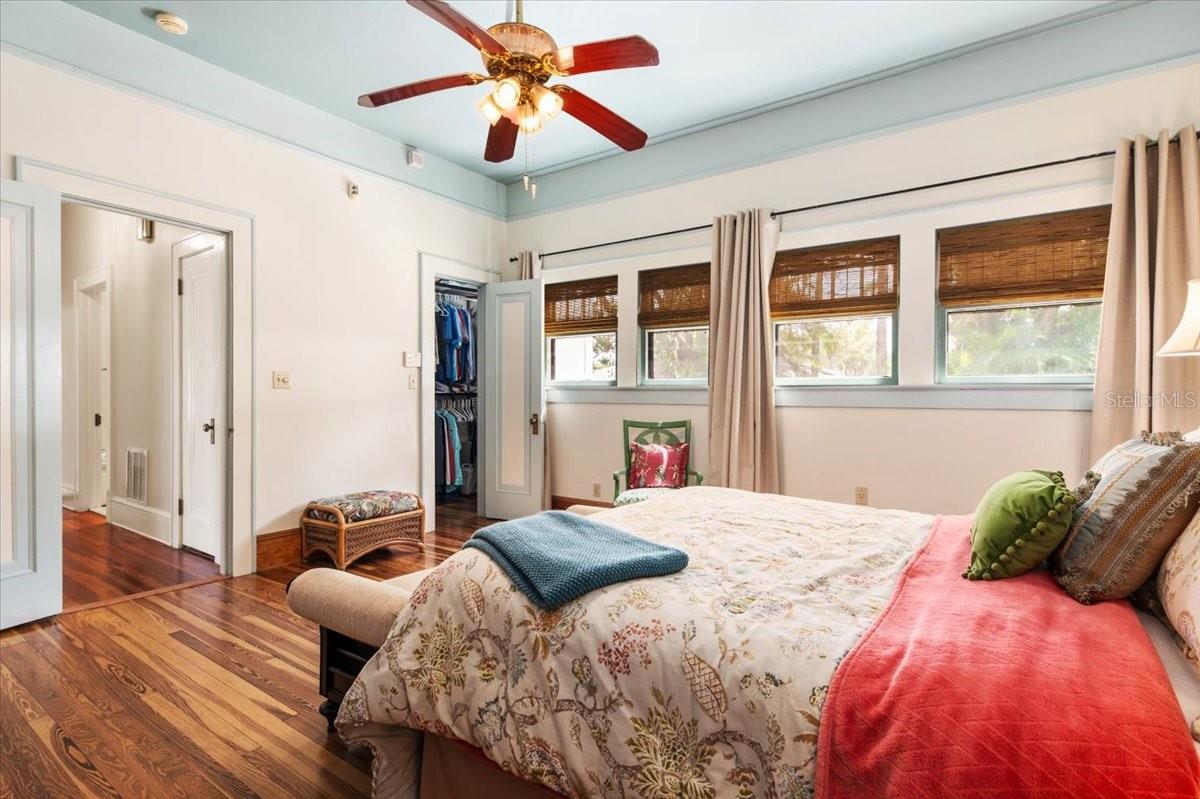 Image 68 of 87 For 2326 2nd Avenue E