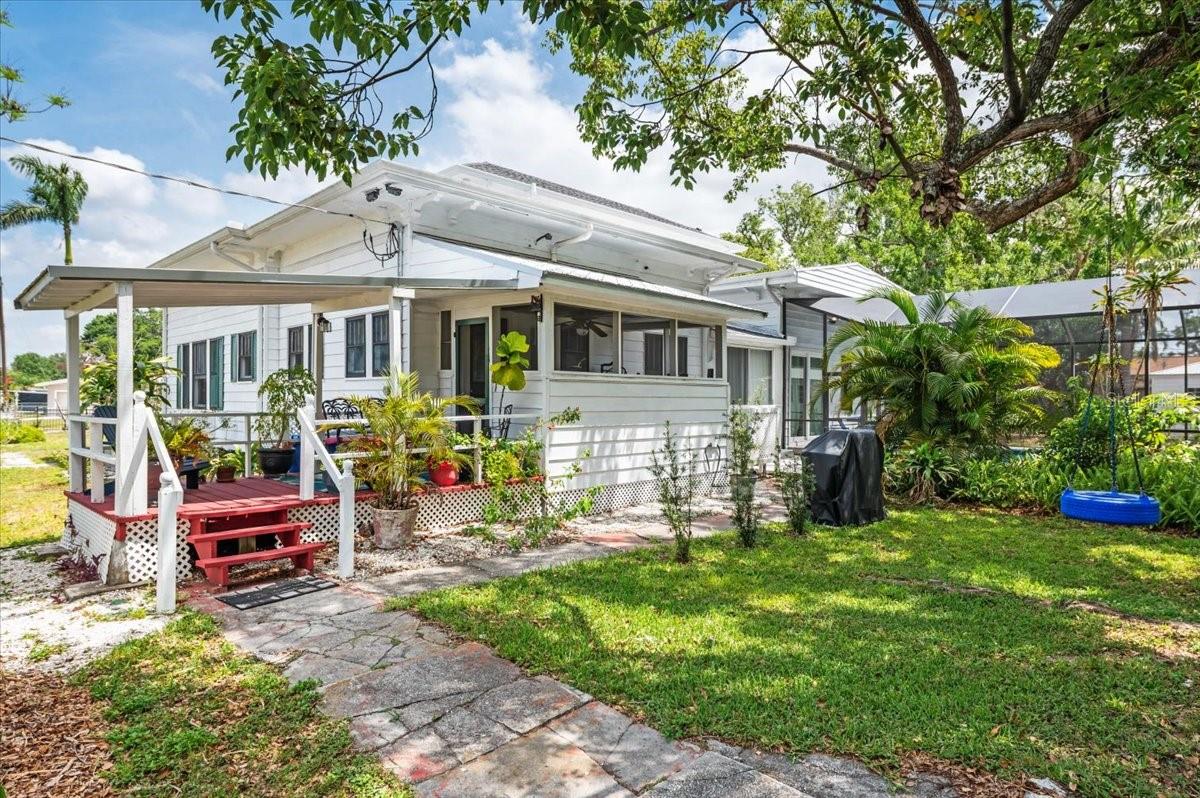 Image 75 of 87 For 2326 2nd Avenue E