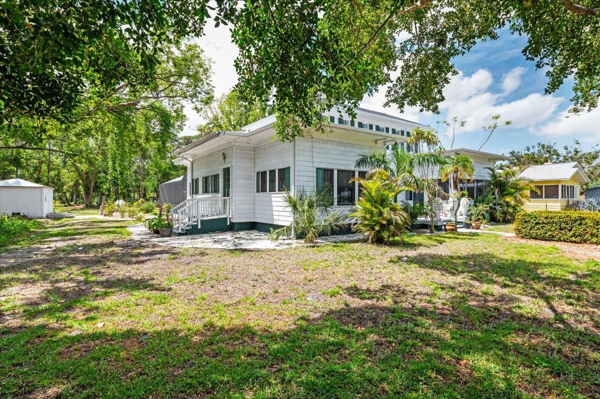 Image 76 of 87 For 2326 2nd Avenue E